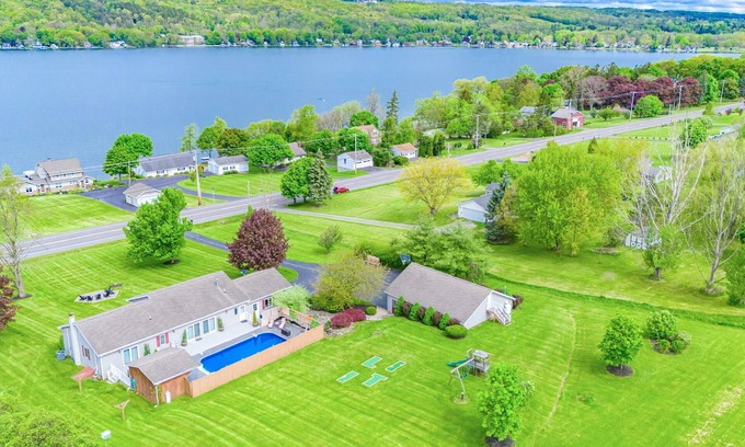 Penn Yan Casa | Relaxing Lakeview Retreat! Pool, Hot Tub, Firepit, Gameroom Perfect for Groups,