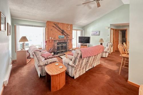 Lincoln Apartamento | Relaxing on the River