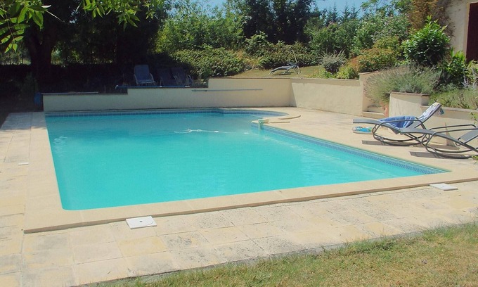 Penne-d'Agenais Cabaña | La Petite Maison, encantadora casa de campo adjunta situada en 4 hectáreas de terreno.