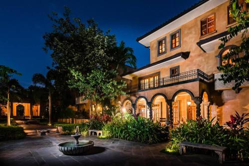 Playa Langosta Casa | Relaxing Tropical Villa Near The Beach