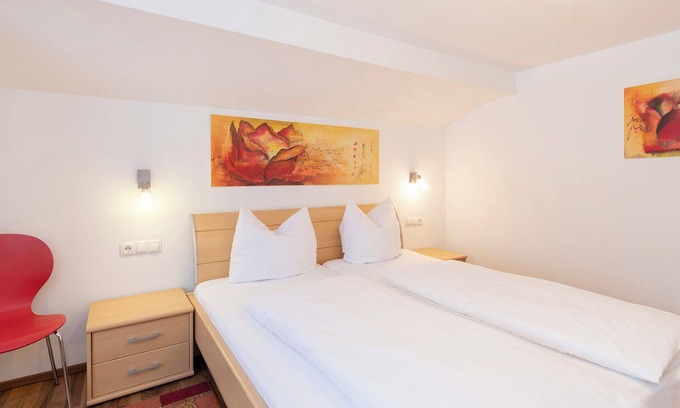 Vandans Apartamento | "Relaxing vacation in the Sahin 6 vacation apartment in Bartholomaeberg!"