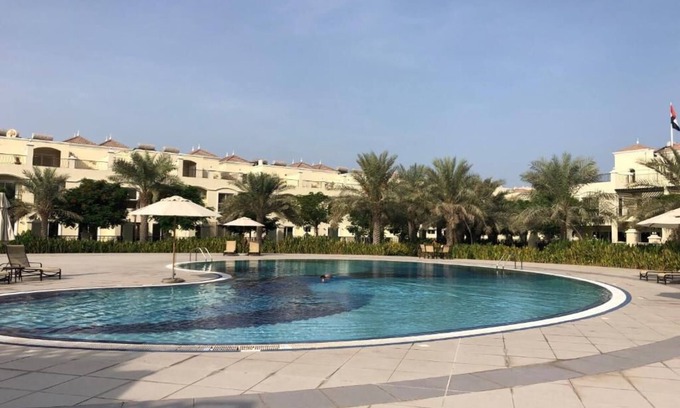 Ras Al Khaimah Casa | Relaxing villa escape with garden - pool & beach nearby – ideal for small groups