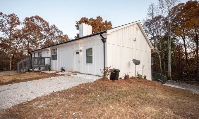 Dawsonville Casa | Remodeled 2 bedroom home 4 beds Dawsonville 7 miles Atlanta Motorsport