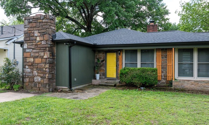 Fort Smith Casa | Remodeled Home in a Great and Quiet Neighborhood - Close to Everything!
