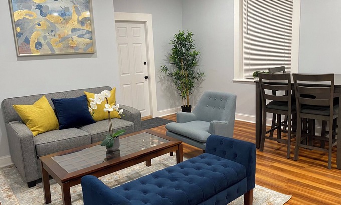 Packard's Corner Apartamento | Remodeled Spacious Apartment in Perfect Location