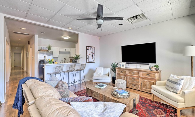 Downtown Apartamento | Renovated Dtwn Retreat < 1 Mi to Plaza Park!