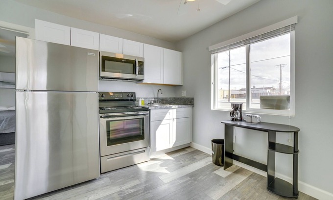 Hawthorne Apartamento | Renovated Hawthorne Apartment By Museums & Dining!