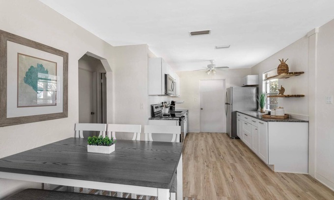 South Daytona Casa | Renovated Home by Beach & Daytona Intl. Speedway