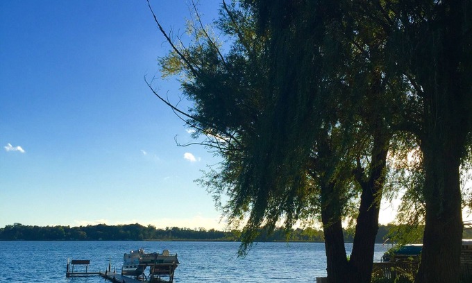 Marcellus Casa | ¡Casa del lago recién renovada en el magnífico Big Fish Lake!