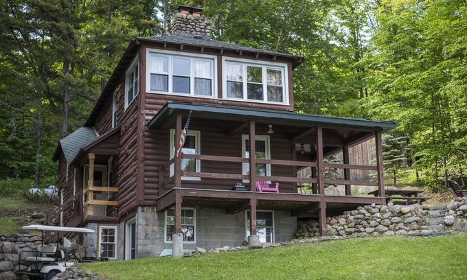 Old Forge Casa | Lodge renovado con magníficas vistas al lago