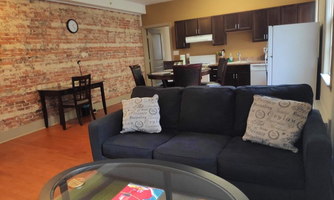 Mount Vernon Apartamento | ¡Apartamento maravillosamente renovado en Mt Vernon! ¡¡Caminar a todos lados!!