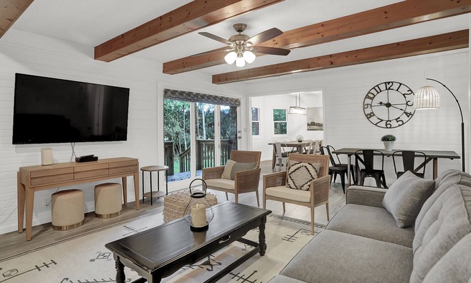 Westfield Casa | Renovated, spacious Grand Park home with hot tub!