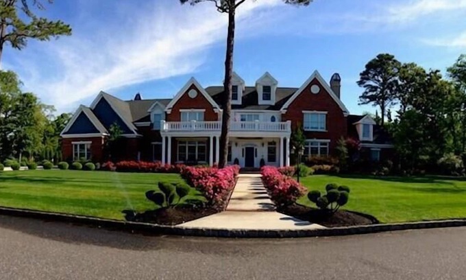 Swainton Casa | Rent an 8 Bedroom 12,000 Square Foot Mansion!!