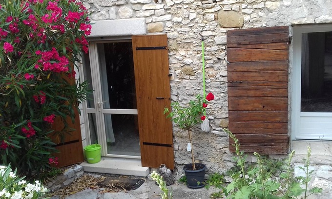 Banon Apartamento | Rental Gîte in Provence 04150 Banon
