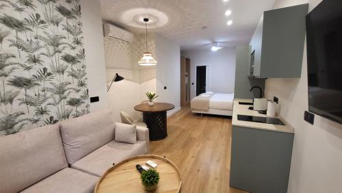 Los Remedios Apartamento | RentalSevilla Robledo