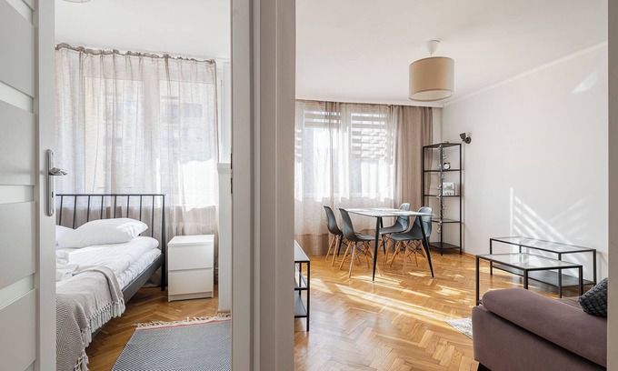 Mirow Apartamento | RentPlanet - Apartament Platynowa