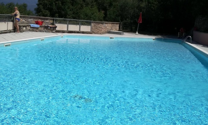 Corvara Apartamento | Residencia con piscina y terraza cerca del CINQUE TERRE