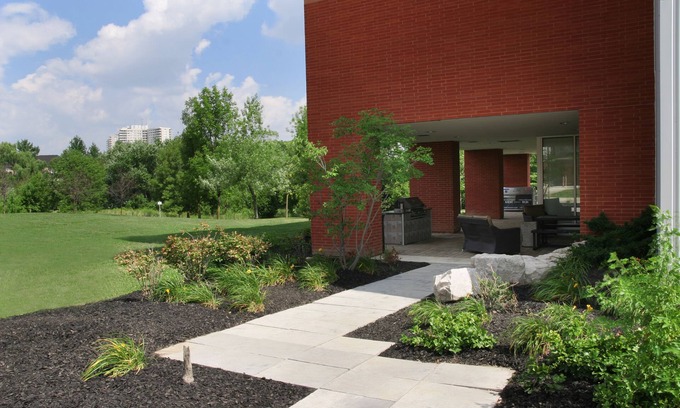 Fletchers Creek South Hotel | Residence & Conference Centre - Brampton