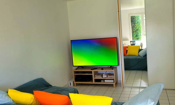 Emerainville Apartamento | Familiar-Apartamento-Baño privado con bañera-Vista al Jardín