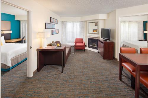 Livonia Hotel | Residence Inn by Marriott Detroit Livonia