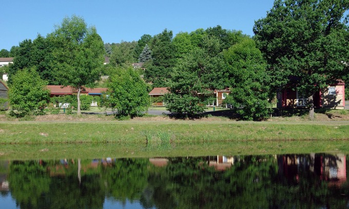 Arlanc Chalet De Esquí | Chalet-Baño Privado-Confortable-Vista al Lago-chalet 4 places