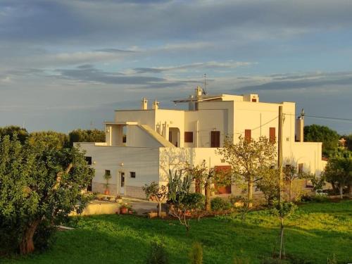 Fasano Casa | Residenza "I Tre Carrubi "