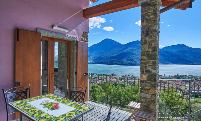 Stazzona Casa | Casa de vacaciones Residenza La Sassicaia en Dongo - 6 personas, 2 dormitorios