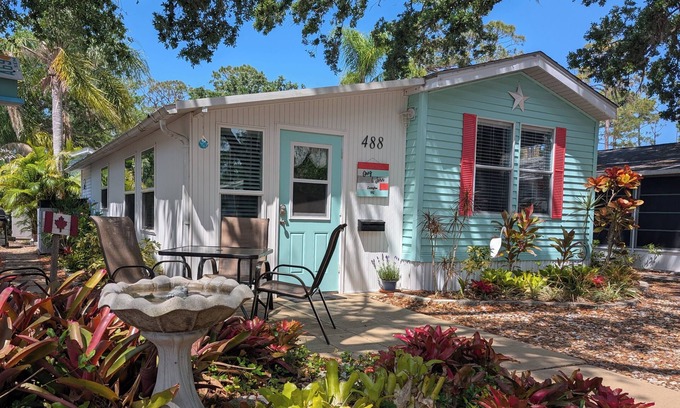 Laurel Cabaña | Resort Beach Home