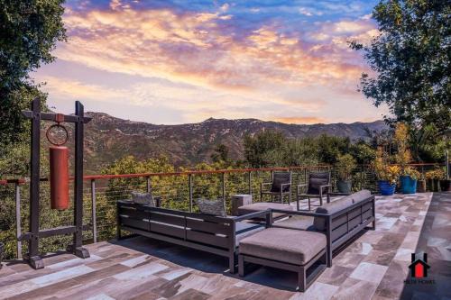 Malibu Casa | Resort Feel I Breathtaking Mountain Scenery I Pool