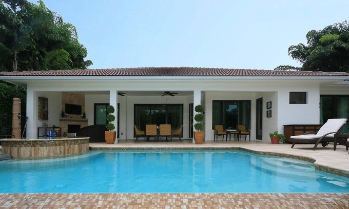 Royal Harbor Casa | Complejo de estilo de vida - a pie de la 5ª Avenida