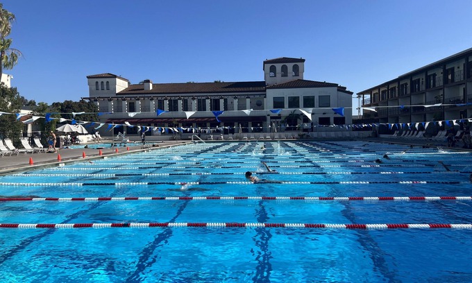 Santa Ana Condominio | Resort Style Condo near Disneyland, Beaches, Los Angeles & so much more