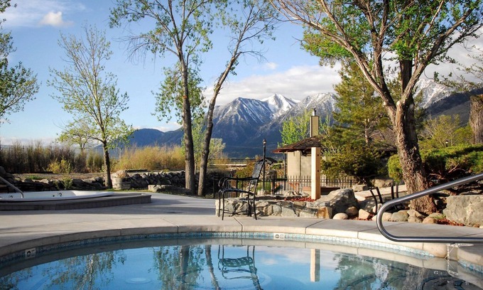 Genoa Villa | A solo 30 minutos del lago Tahoe | Aguas termales al aire libre con impresionantes vistas a la montaña