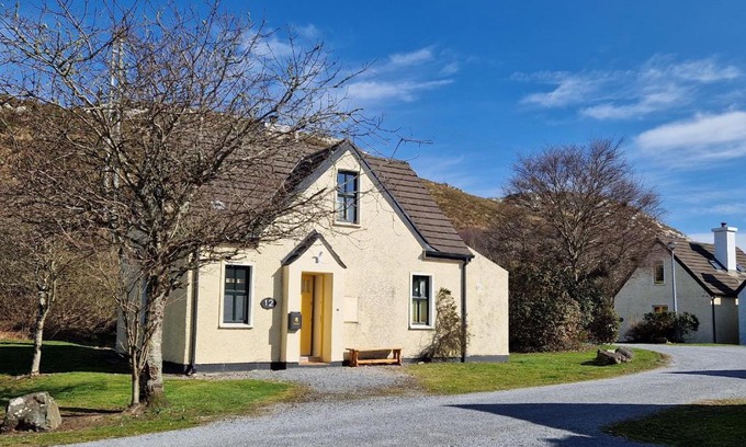 Clifden Casa | Rest and Recharge at 12 Clifden Glen
