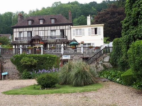 Fatouville-Grestain Cama Y Desayuno | Restaurant & Chambres d'Hôtes L'Eau Vive