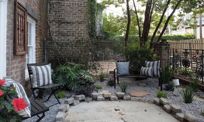 Historic District - North Apartamento | Restored Historic Home 5 BR 4.5 Bath