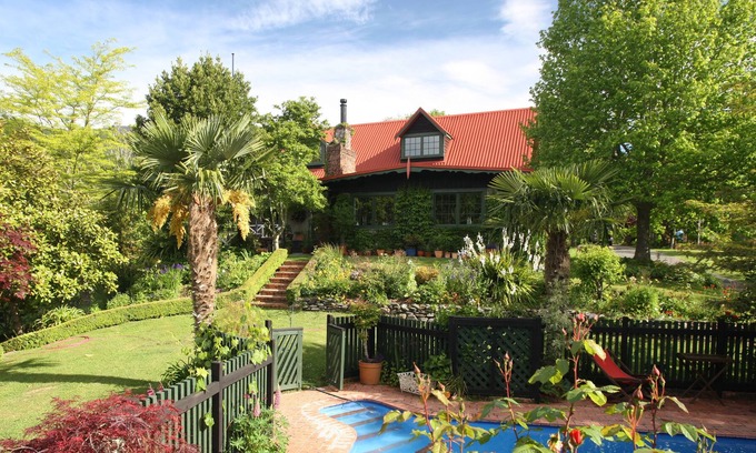 Hira Cama Y Desayuno | Retiro Park Lodge