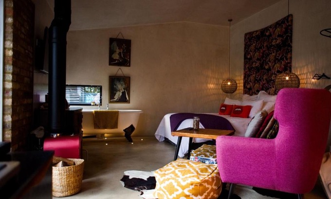 Cottered Casa | Retreat - Bethnal