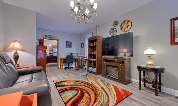 Gettysburg Casa | Retreat to the Stratton House-Unique Historic District Home-Backs to Culp's Hill
