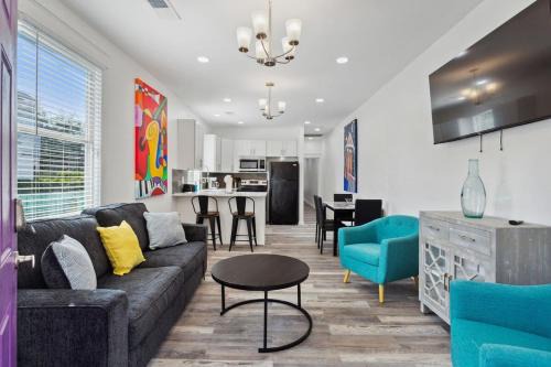 South 7th Ward Casa | Retro Charm and Comfort Near the French Quarter