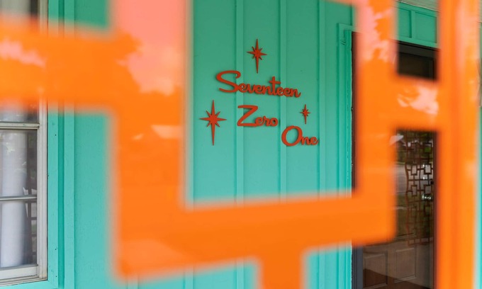 Coleman Casa | Retro Comes Alive at Bonnevilla
