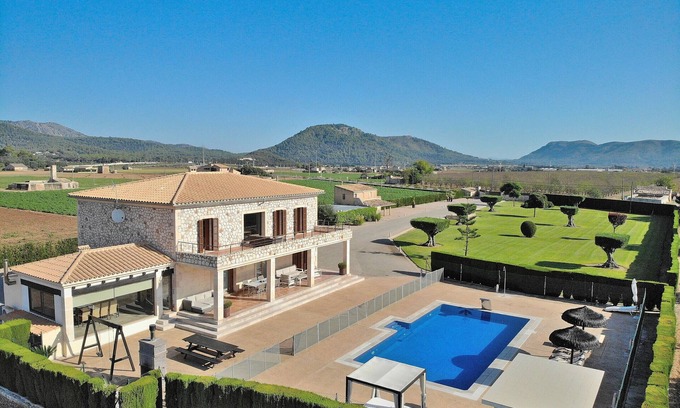 Sa Pobla Villa | Rey del Campo 140 lujosa villa con piscina privada, aire acondicionado, jardín y zona barbacoa