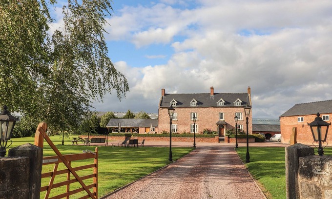 Llanymynech Casa | Rhandregynwen Hall, CUATRO CRUCES