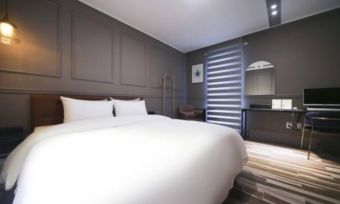 Jinhae Hotel | RIAN Hotel