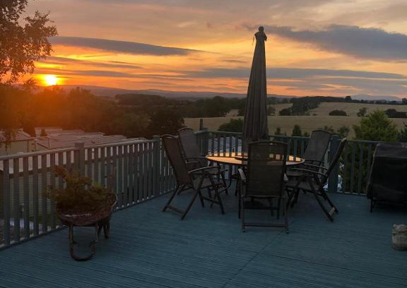 Fence Casa | Ribble Valley Escape, 2 bed static caravan with views that take your breath away!