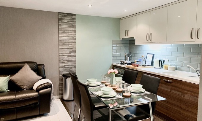 Exeter Casa | Richmond House by Staytor