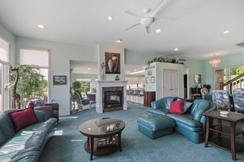 Boyne City Casa | Ridgeline Retreat