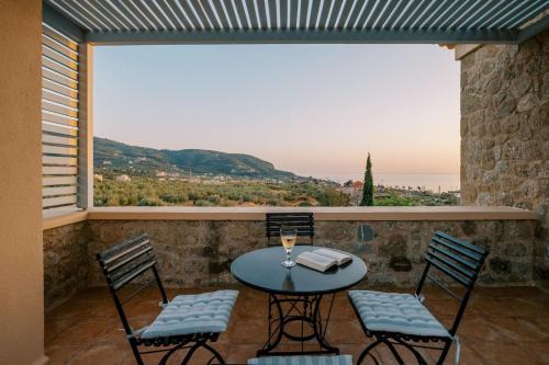 Riglia Villa | Riglia Villas - Villa Stone