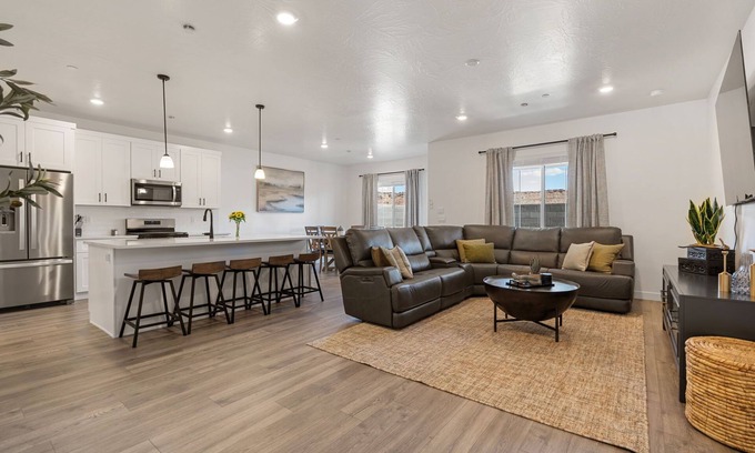St. George Casa | Ripple Retreat: Private Hot Tub + Enclosed Yard