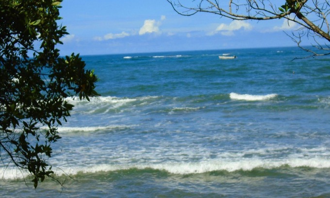 Junquillal Cabina | Rita & Sonny Tropical 'surf' Cabina