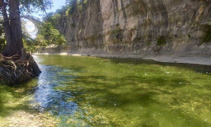 Pipe Creek Casa | River Bluff Retreat on the Medina